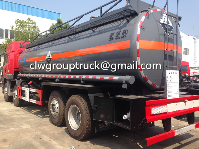 FAW 8X4 Chemical Liquid Tanker Truck 30000L