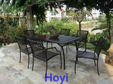 Rust-free park metal table suits metal with reasonable pric
