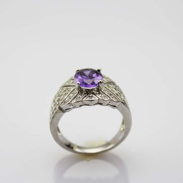 925 Silver Ring Oval Created Amethyst Cubic Zirconia