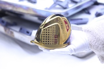 magnetron sputtering machine for golf club head titanium