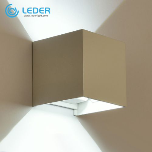 Lámpara de pared para exterior LEDER Box