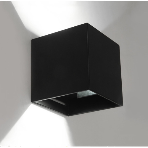 LEDER Box Outdoor Wall Lamp