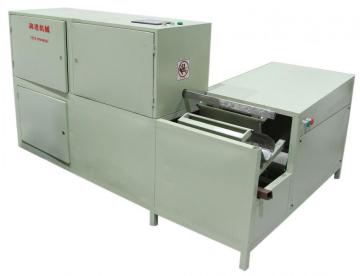 Auto pillow rolling machine