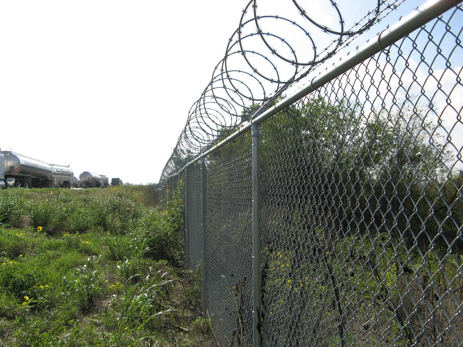 Galvanized Then PVC Coated Chain Link Fence