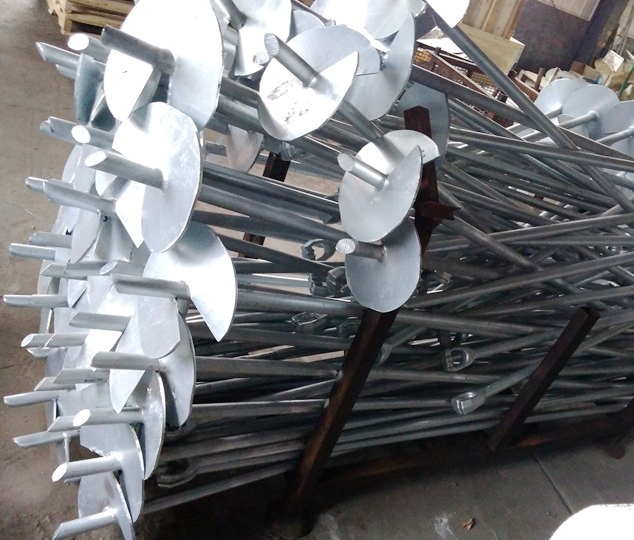 NINCS KULCS CSAVAR HORGONY 1-1/4"X66" hármas szál