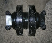 Hitachi CX550 crawler crane track roller