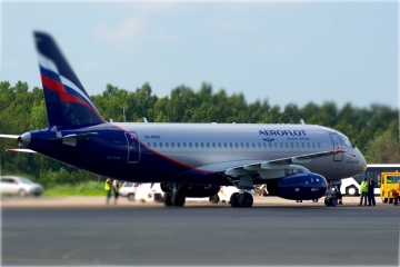 Expert Air Freight From Hongkong Shanghai to Joplin Kansas City Kelowna Experienced Airport Shipping Service