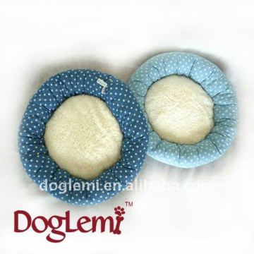 Polka dot Pet donut bed