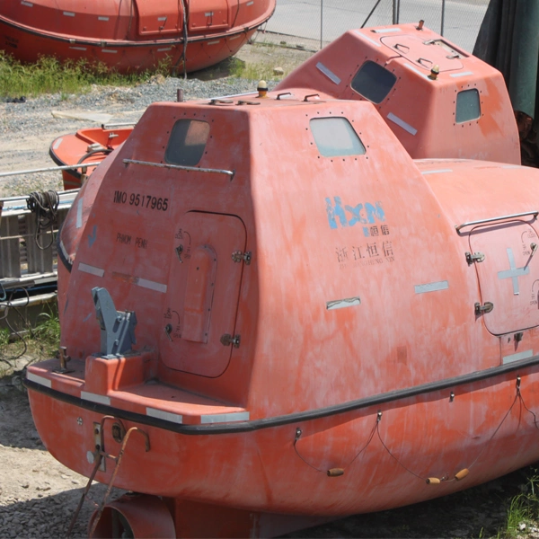 Farklı kapasite ve boyut fiberglas Seaman eğitimi için hayat teknesi kullandı