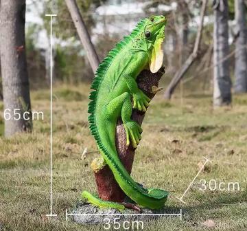 Simulated Resin Lizard Ornament