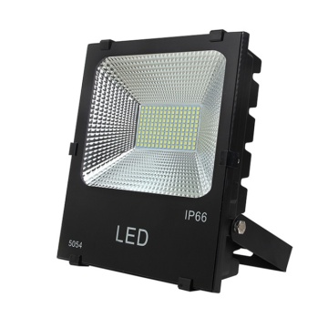 Los reflectores LED con bajo consumo de energía