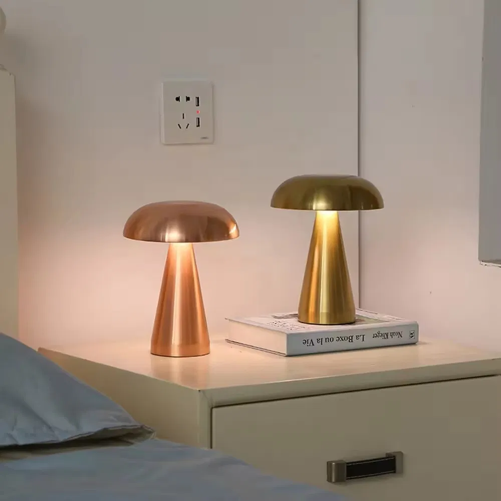 Vintage-Inspired Rechargeable Metal Desk Lamp for Cozy Ambiance