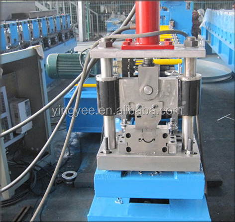 top quality metal galvanized Roller Shutter Door roll forming making machine with gear box high speed