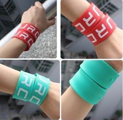 Promotional Personalized Silicone Wristbands Sports Silicon Wrist Bracelets