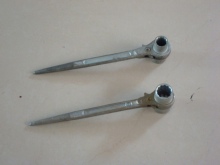 Ratchet box end wrenches