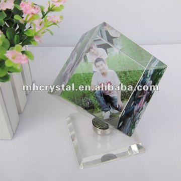 Rotating Crystal Cube Photo Frame MH-F0259