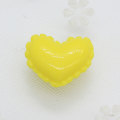 Edge Curl Colorful Heart Shaped Beads Charms para niños Toy Decor Craft Charms hechos a mano Flatback Spacer Phone Shell