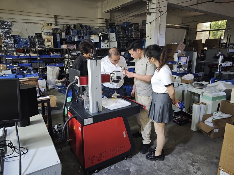 Chuke Intelligent's 300W laser marking machine deeply engraved Volkswagen and was highly recognized by customers