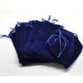 Blauw fluweel zakje met blauwe string