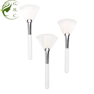 Cosmetic Fan Brush Mini Facial Makeup Fan Brush