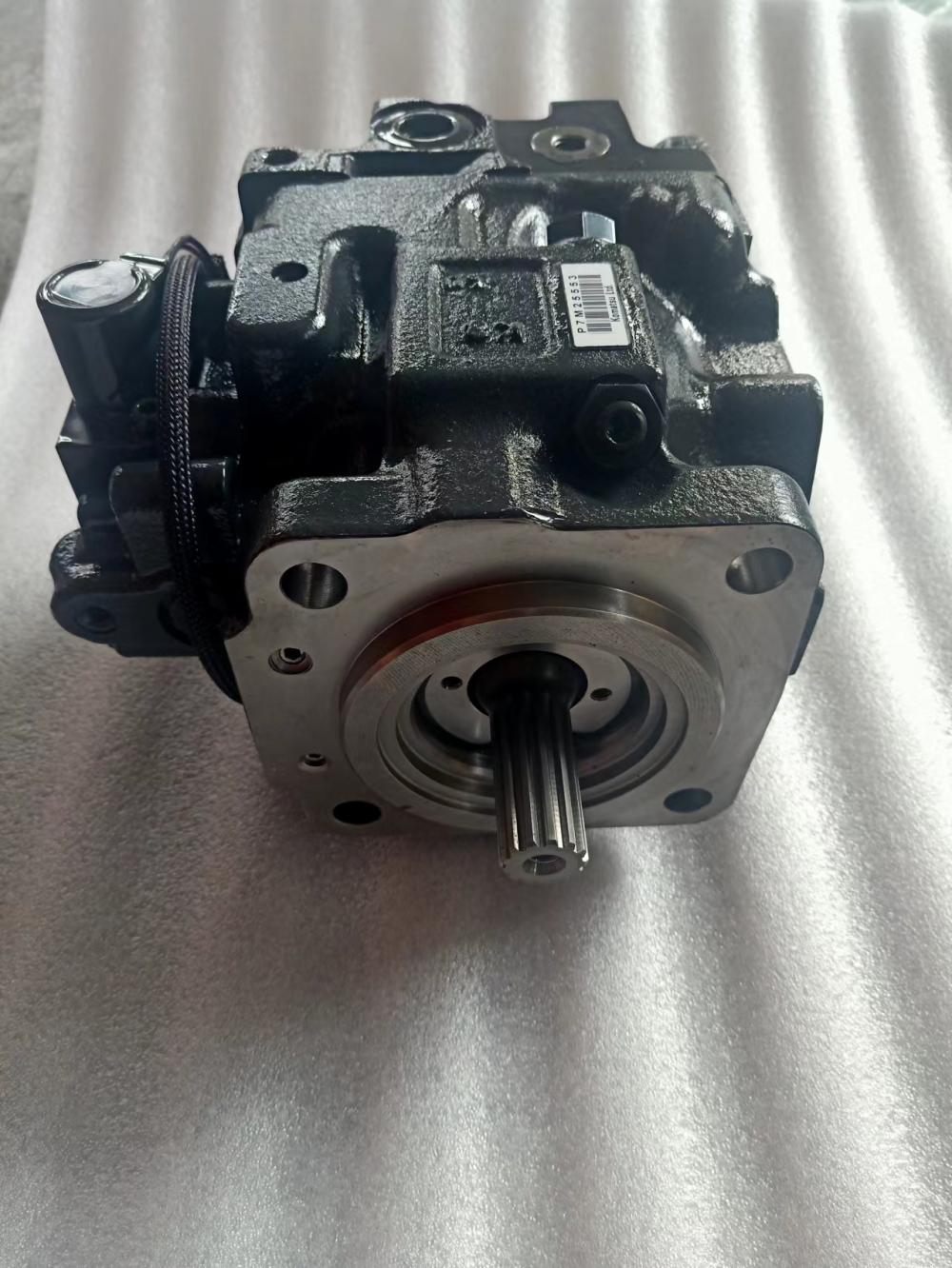 Komatsu Dozer Pump D375A-6 Fan Pump 708-1S-00390