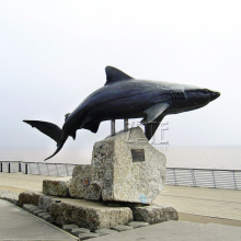 Large outdoor garden cast bronze statue metal fish sculpture