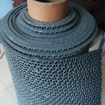 Top quality S mat in swimming pool