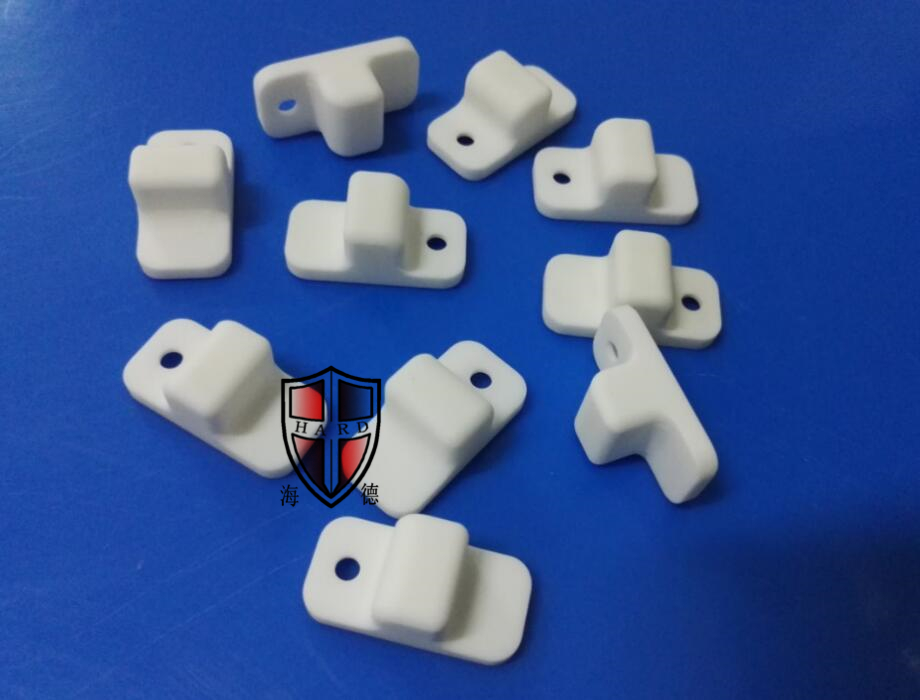 alumina সিরামিক থ্রেডেড স্ক্রু পিন eyelet