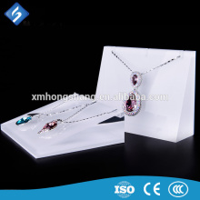 Classy Thick Acrylic Diamond Necklace Jewelry Display Stand for Show