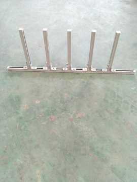 City underground pipe supports