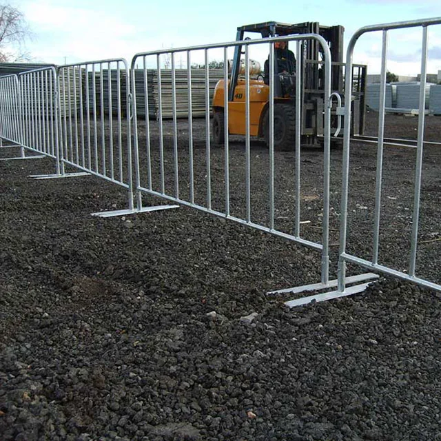 Hot Dipped Galvanized Fixed Leg 2.3m Crowd Control Pedestrian Barrier.