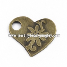 Collier pendentif en coeur belle forme bijoux en alliage