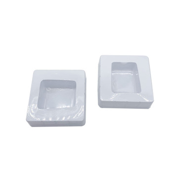 Thermoform stackable molded plastic tray inserts