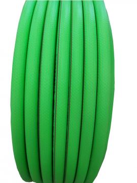 Non-kinking flexible high pressure spray hose