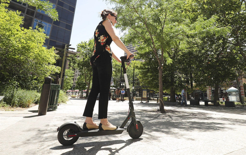 Balance Cheap Motor Tricycle Fat Tire 800W Self New Foldable 2 Three Wheel Cheap Electric Scooter