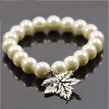 Imitation White Pearl Beads Bracelets with Maple Leaf