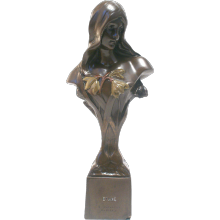 Beautiful Warrior Maidens of Casting Bronze Valkyrie Bust