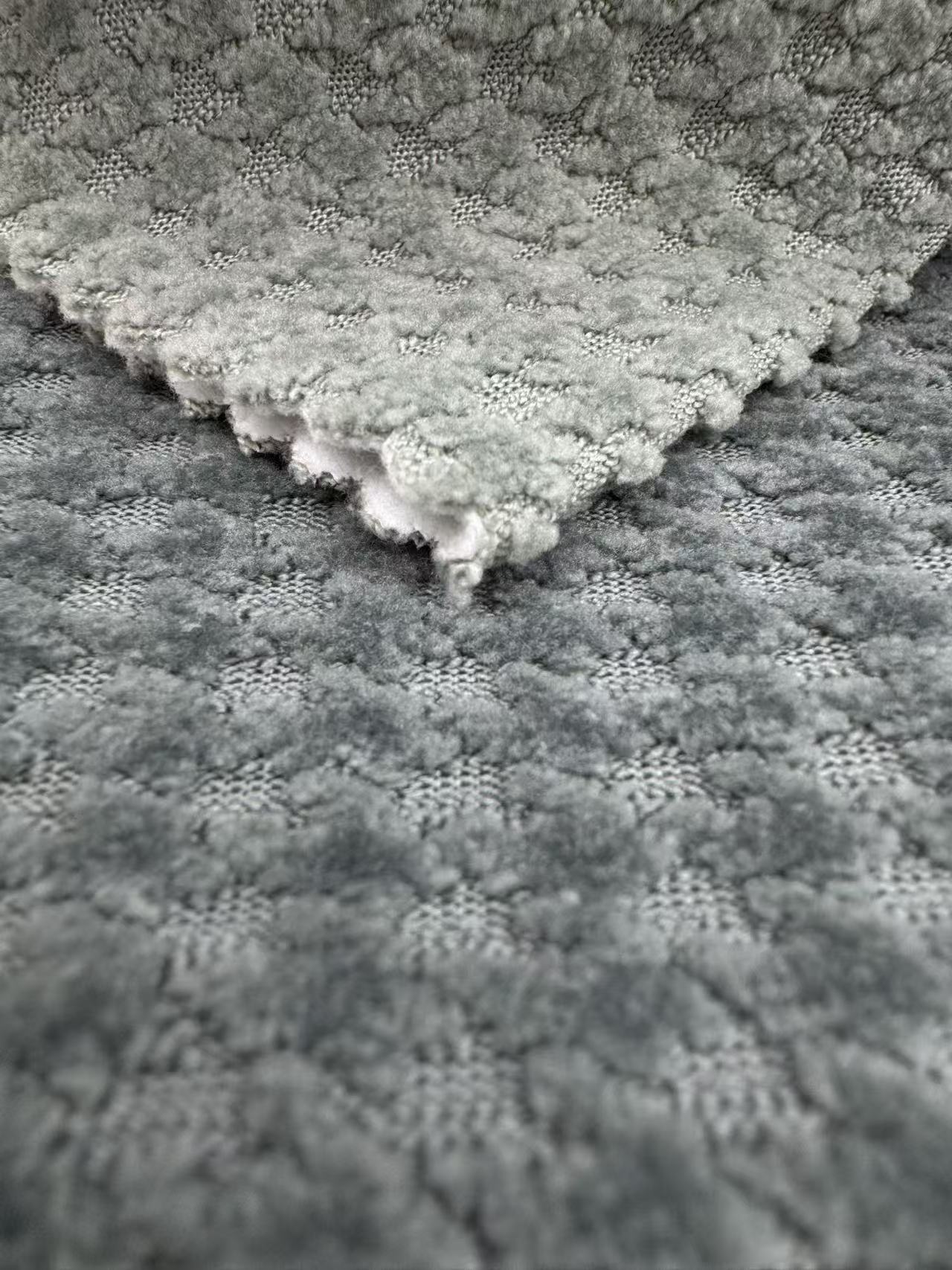 кадифена ткаенина velvet fabric