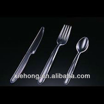 plastic knife and fork