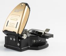 One-step aluminum fiber cleaver