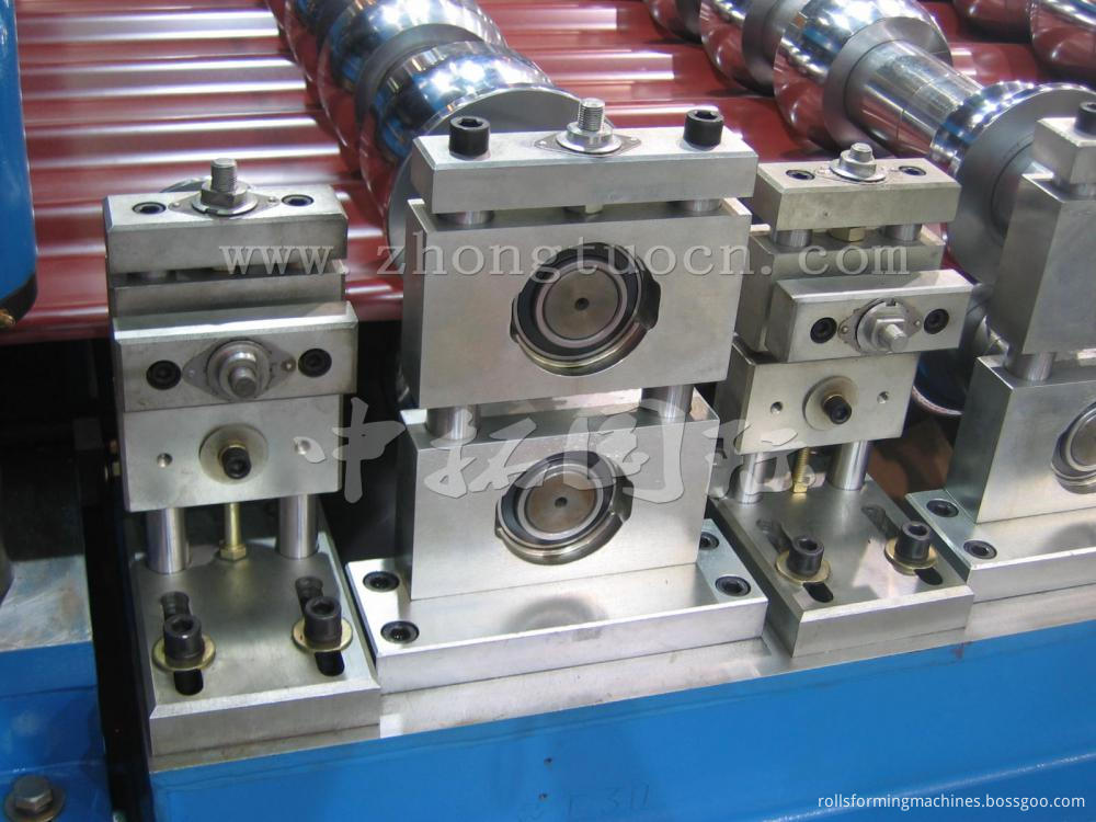 Corrugated board roll forming machine (3)