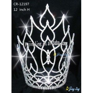 2018 Leaf Tiara Pageant Crown Winner