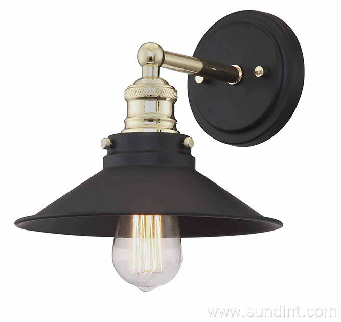 Traditional 60W Hotel Entryway Wall Sconce