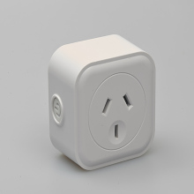 Single output WIFI smart outlet