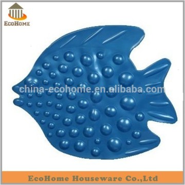 shape bath mat with fish style