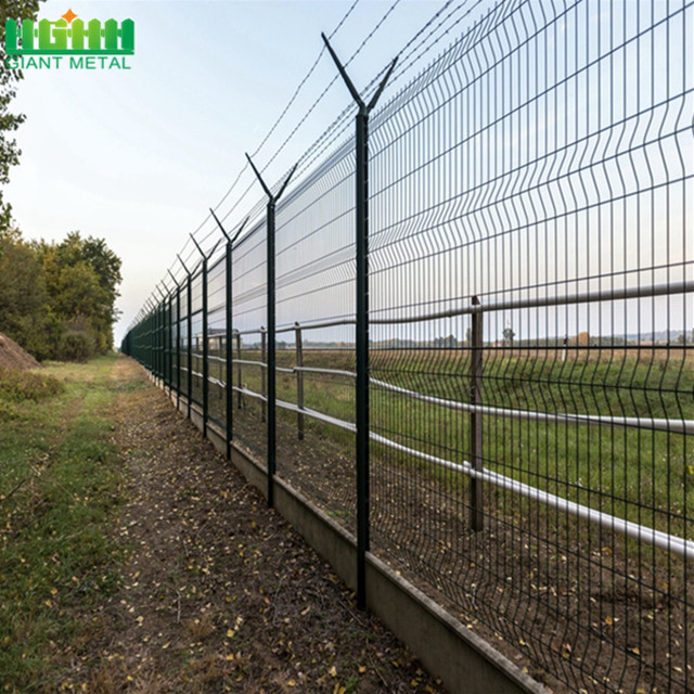 Galvanized and PVC coated high security airport fence