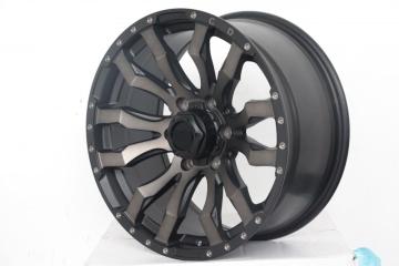 Black or Silver alloy wheel