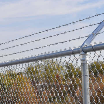 Diamond Fence ยังมีชื่อว่า Chain Link Fence