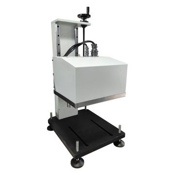 Closed tabletop scoring machine