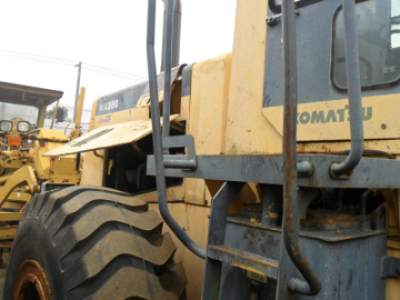 KOMATSU WA380 LOADER